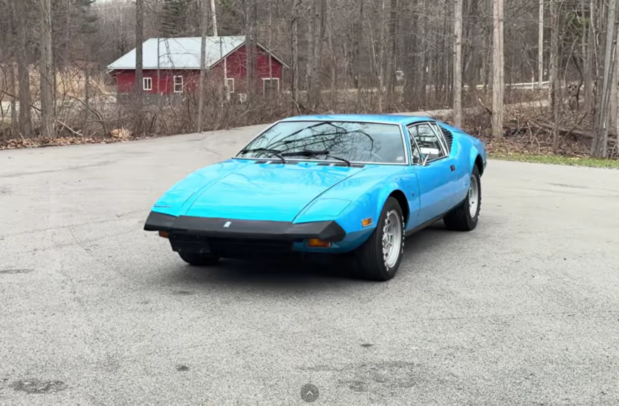 DeTomaso Pantera.