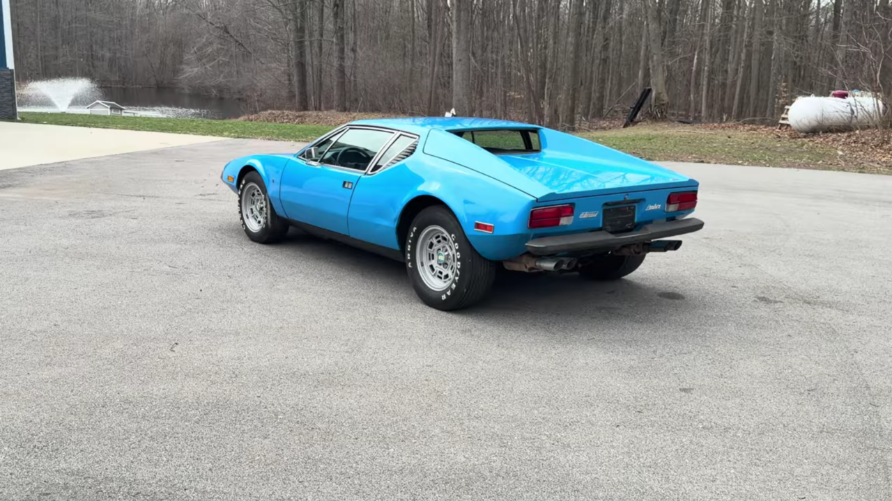 DeTomaso Pantera.