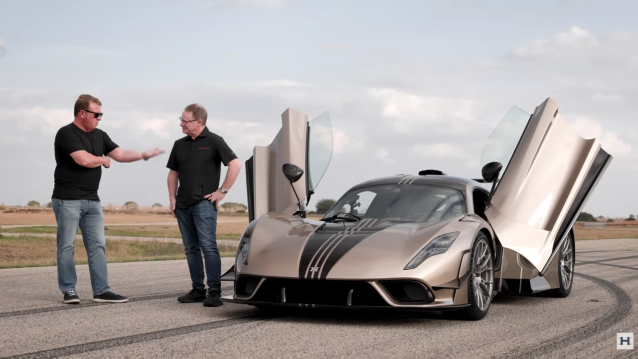 Hennessey F5 Revolution LF Manual