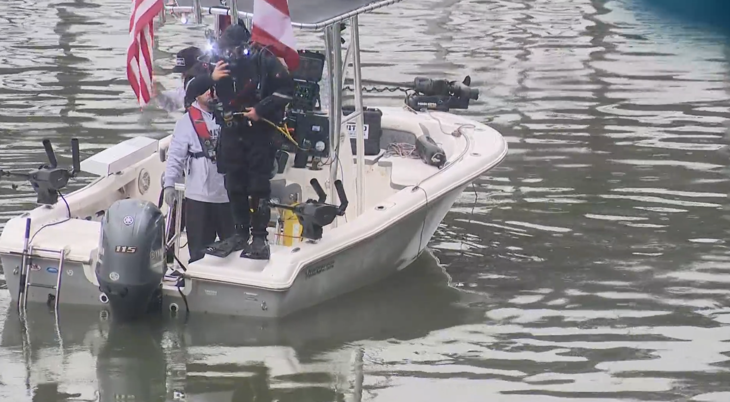 car crash river rescue