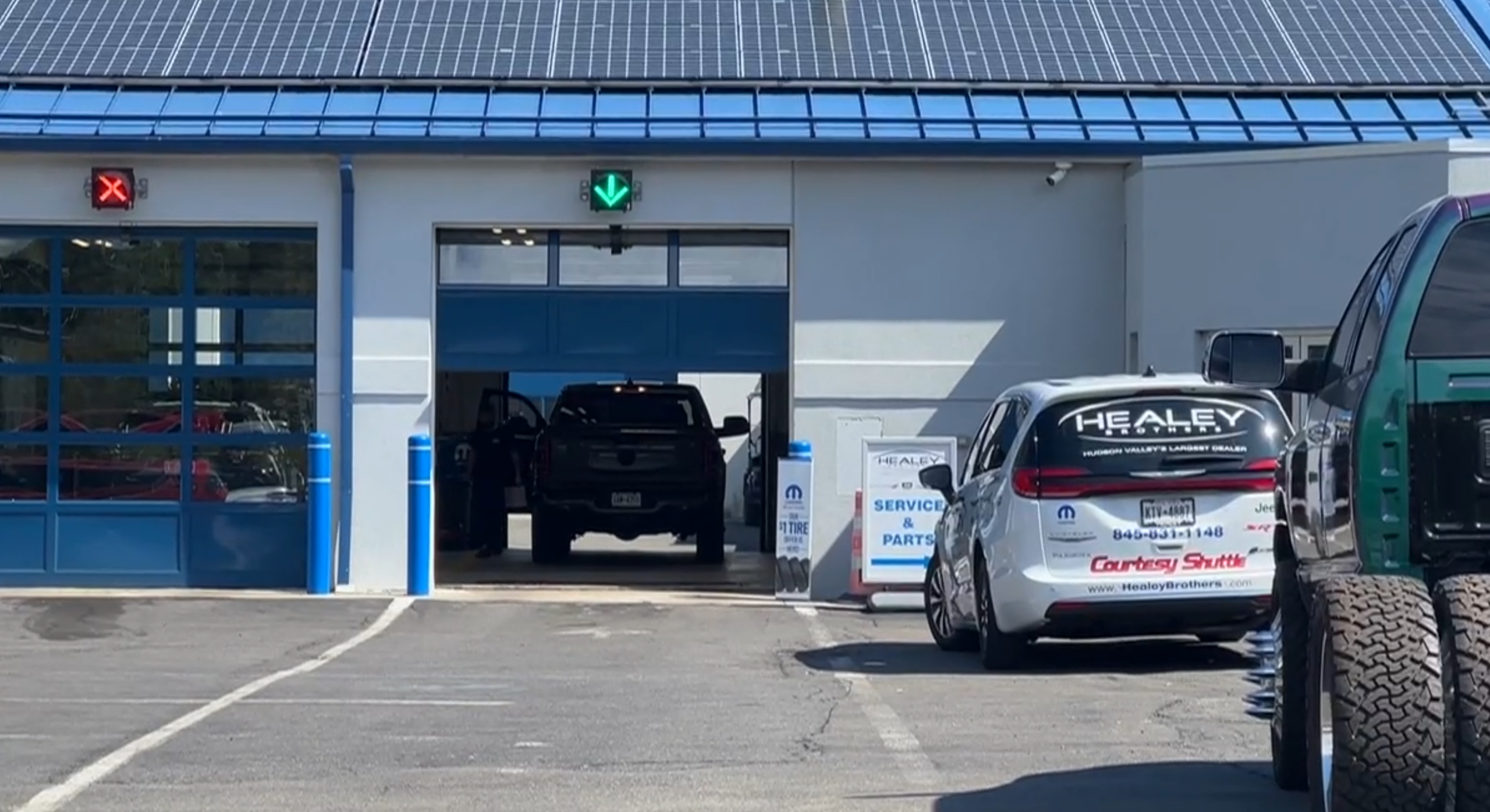 father and son attempt to steal cars from dealership