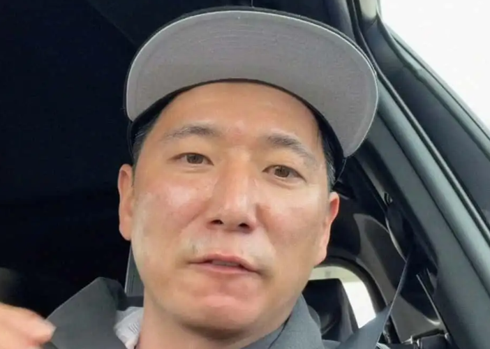 man argues with toyota dealership