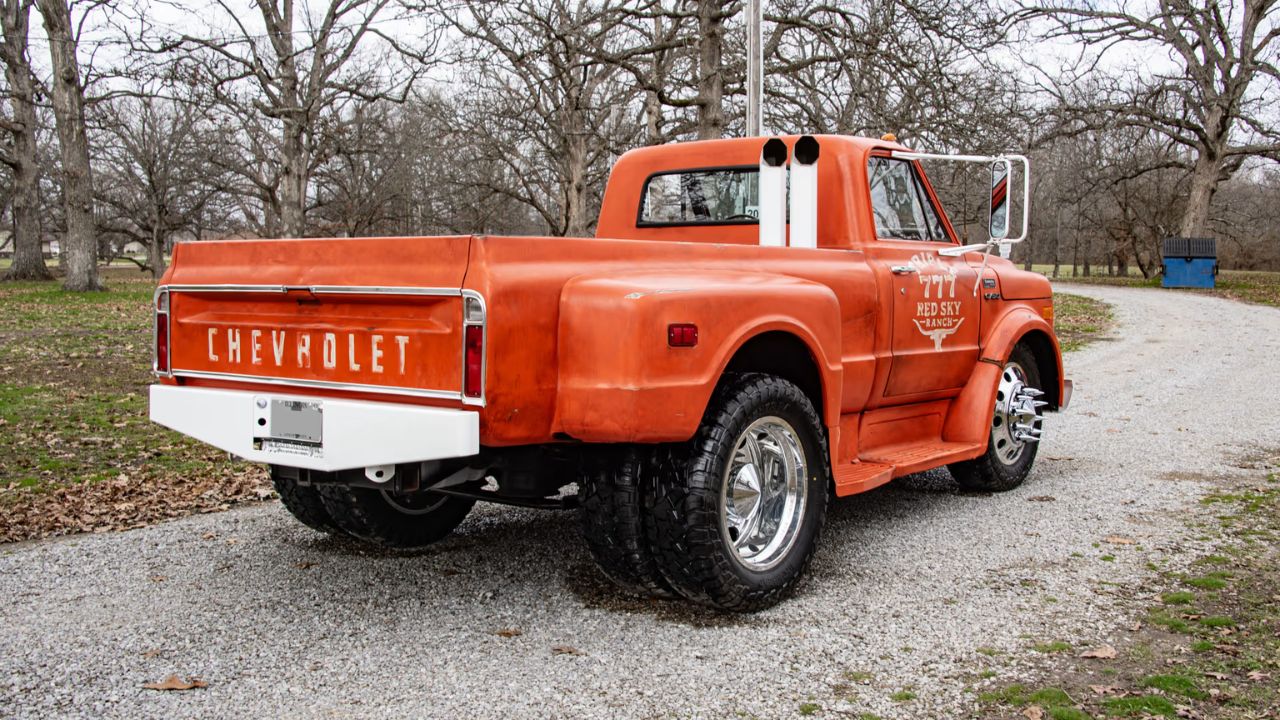 1969 Chevrolet C60 Custom Dually Pickup