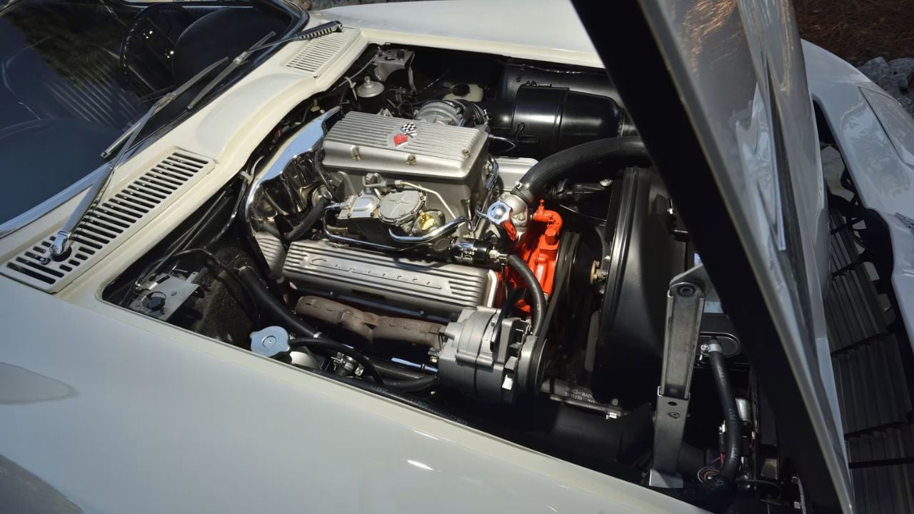 1963 Chevrolet Stingray fuel-injected 327 cubic-inch V-8