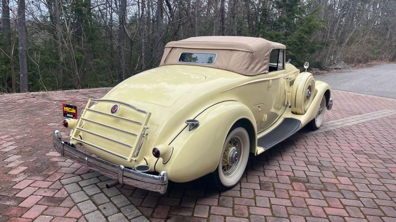 1936 Packard 1401 Eight Coupe Roadster