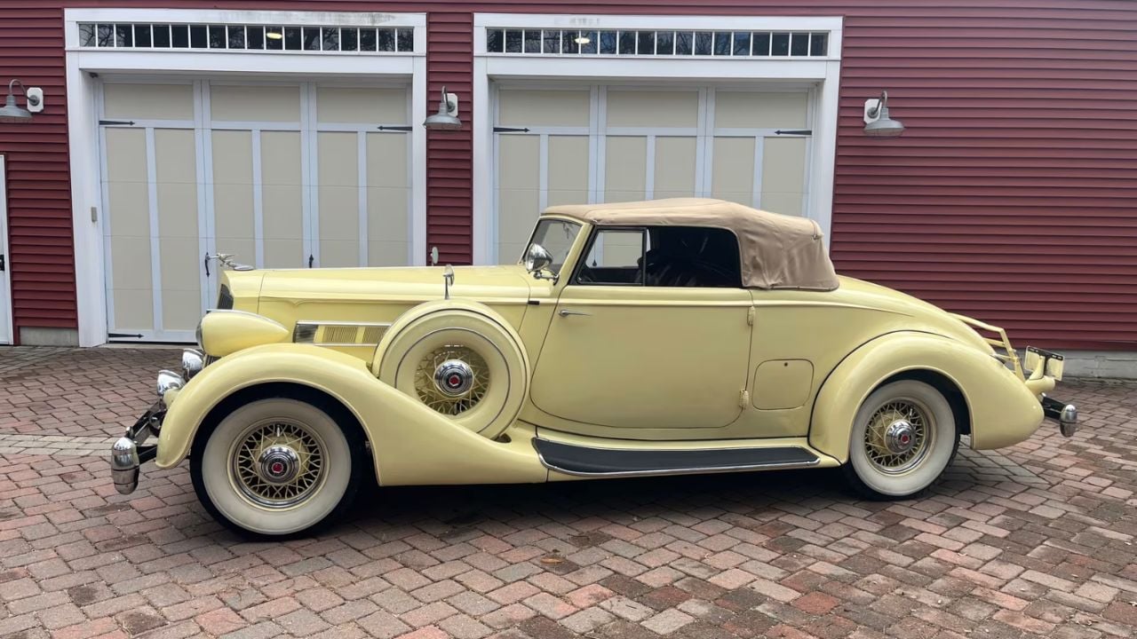 1936 Packard 1401 Eight Coupe Roadster