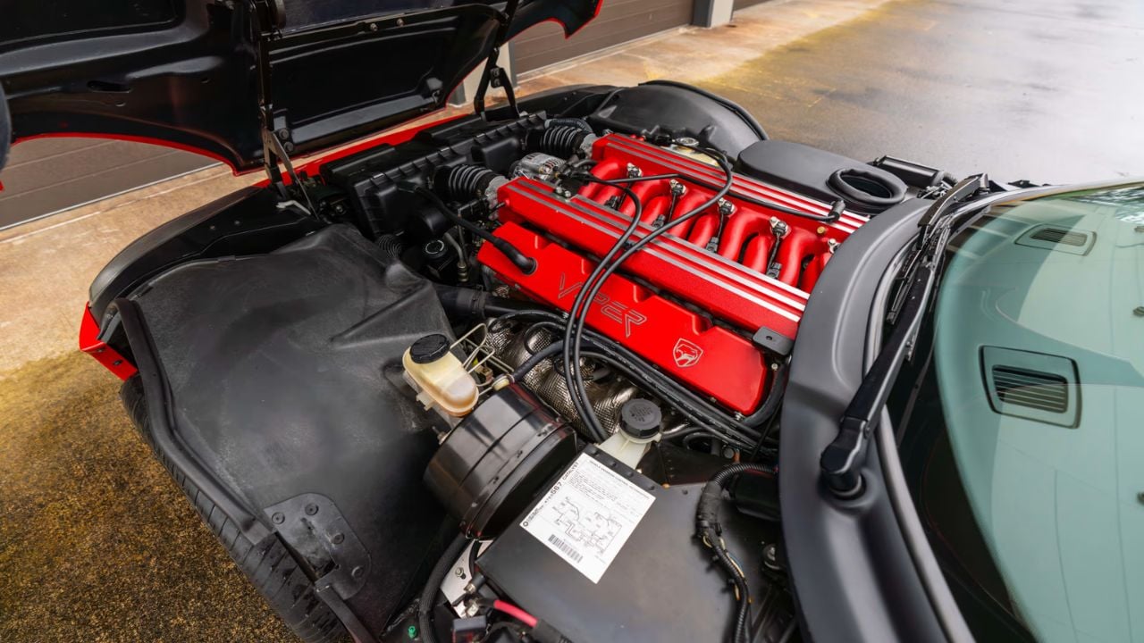 1994 Dodge Viper RT/10 Roadster aluminum 8.0-liter V-10