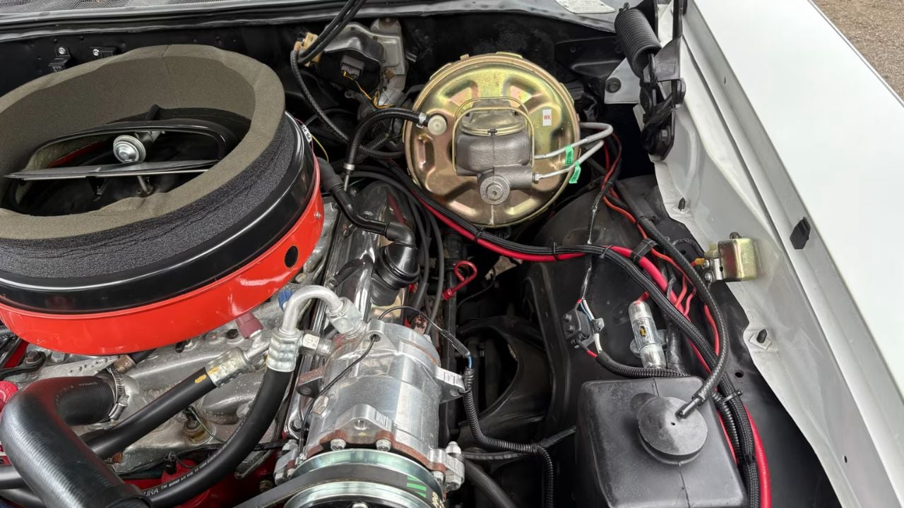 1969 Oldsmobile 442 400 cubic-inch V-8