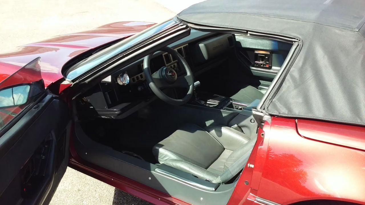 1987 Chevrolet Corvette Convertible Interior