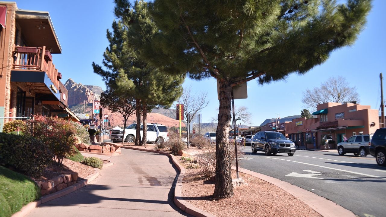 Sedona, Arizona. U.S.A. February 20, 2018. Main street Sedona. Gift shops, boutiques, fine dining, Zagat rated lodging, horseback and helicopter rides, hot air ballooning and red rock tours abound.