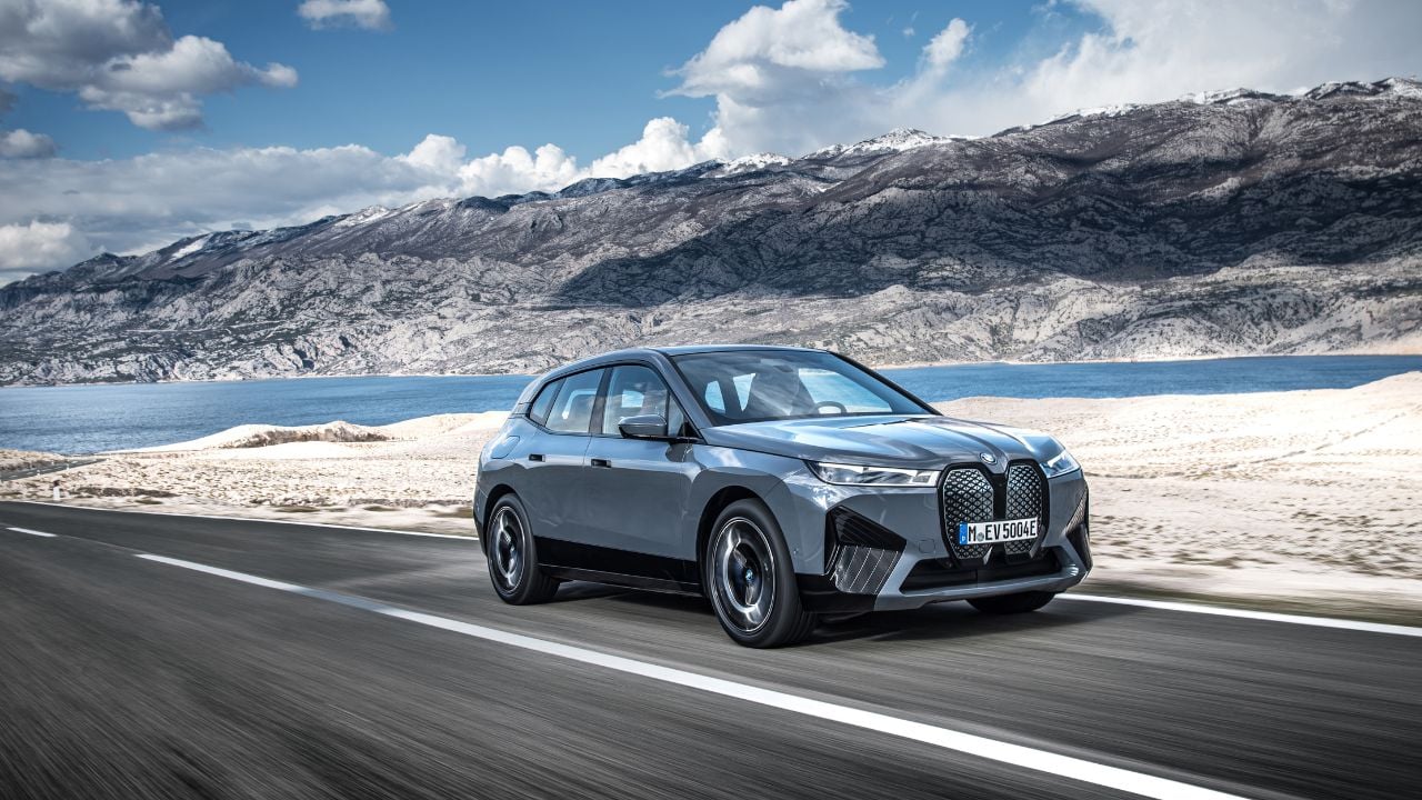 BMW iX xDrive50