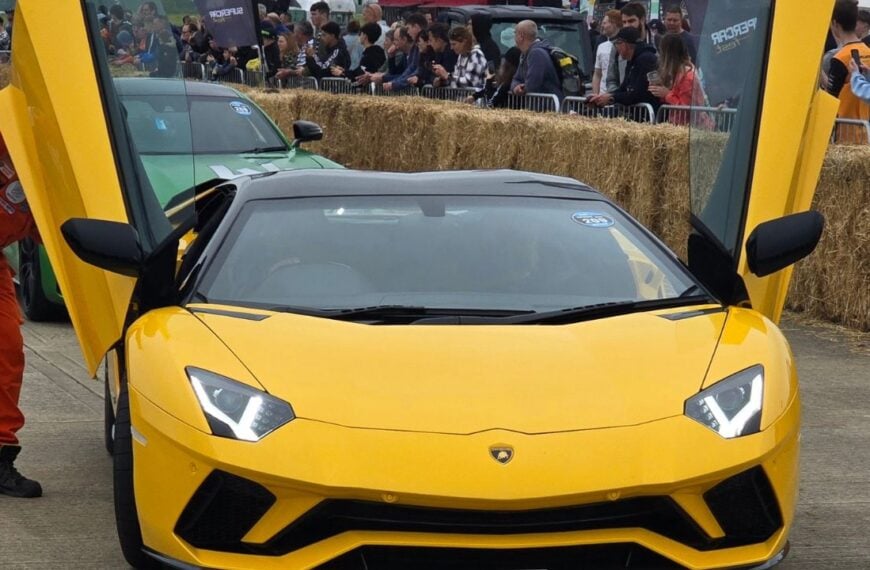 Lamborghini Aventador