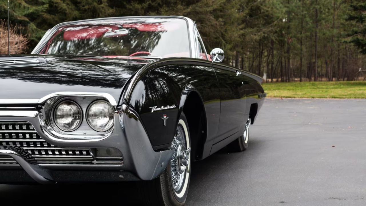 1962 Ford Thunderbird Sports Roadster