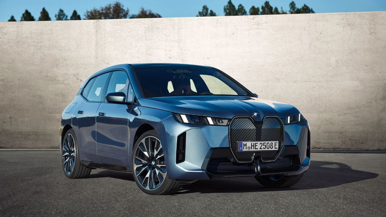 BMW iX xDrive60