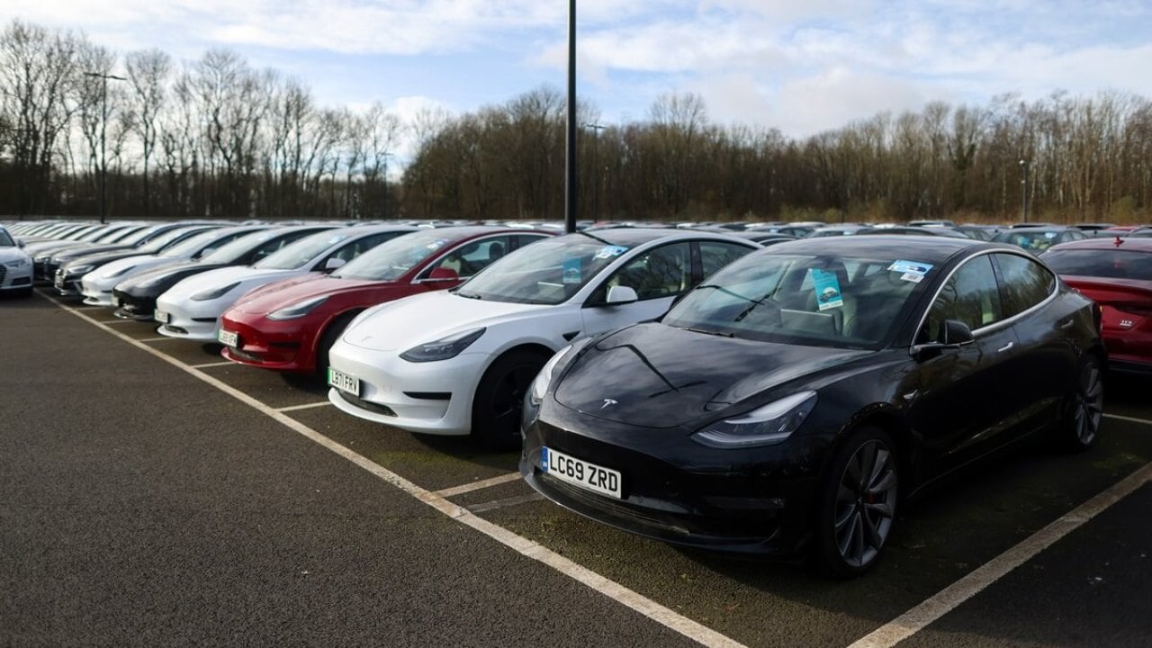 Used-car-lot-Tesla-Model-3s