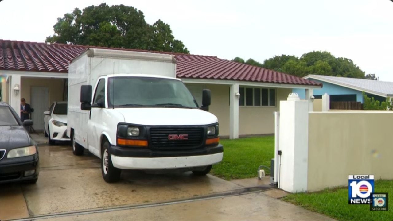 Parked for 45 Years, Now Facing Fines: A Work Truck Dispute Heads to Court.