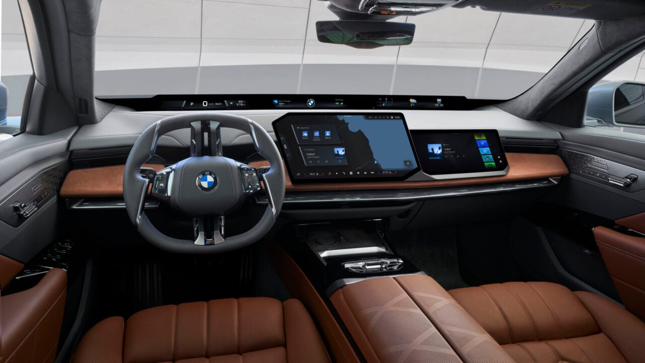 BMW i7.