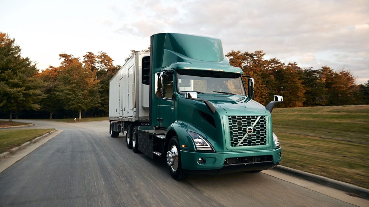 Volvo VNR Electric.