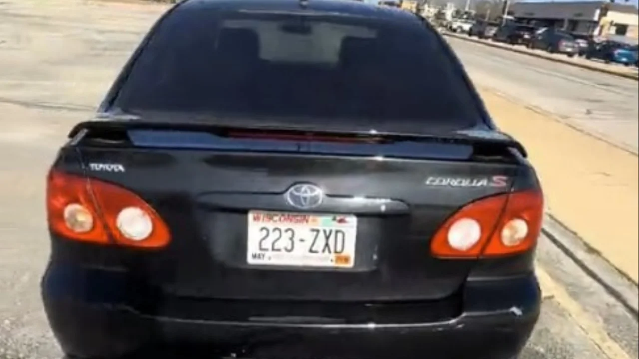 2005 Toyota Corolla S Rear 2