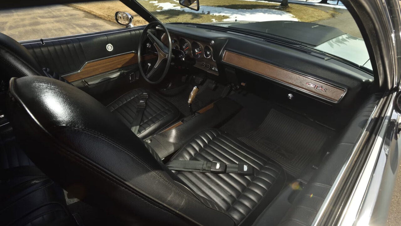 1971 Plymouth GTX 426 Hemi.