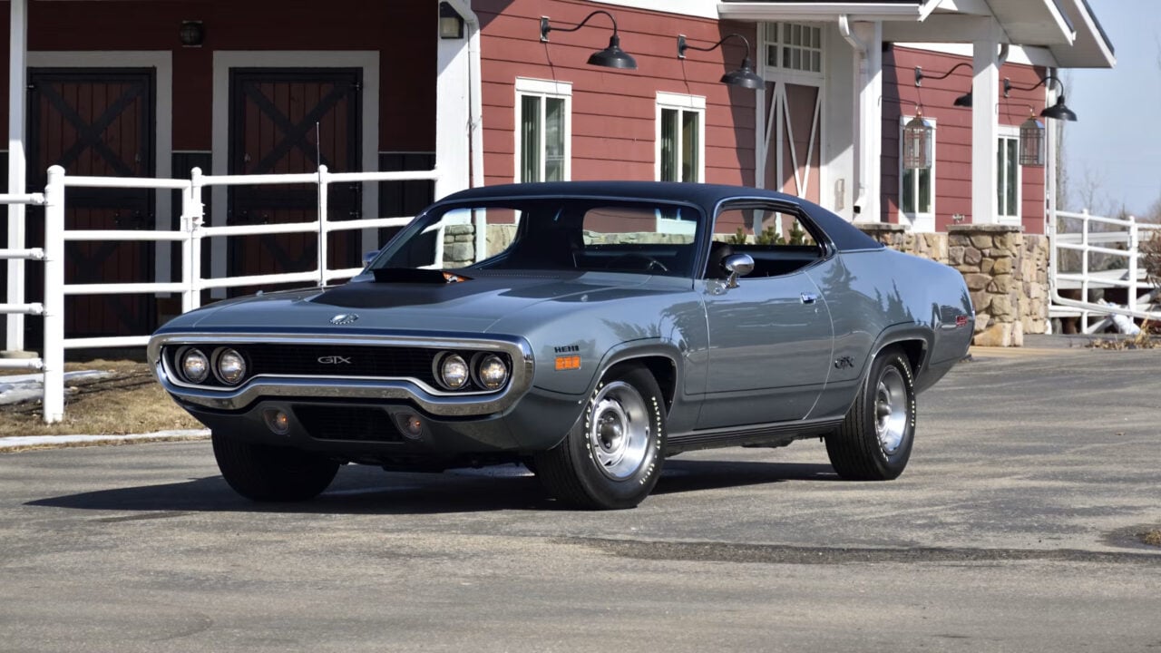 1971 Plymouth GTX 426 Hemi.
