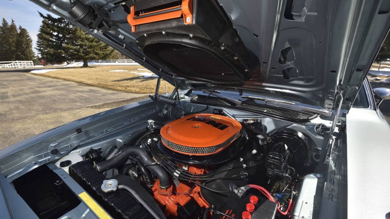 1971 Plymouth GTX 426 Hemi.