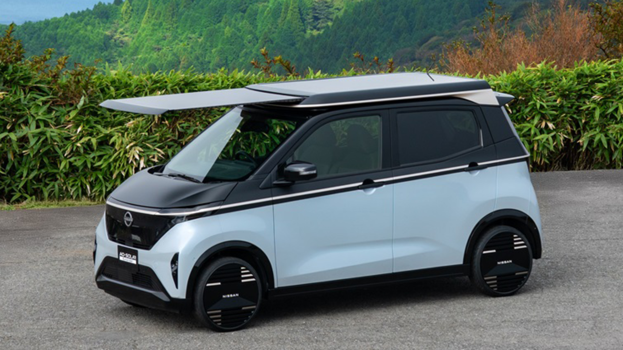 Nissan solar roof.