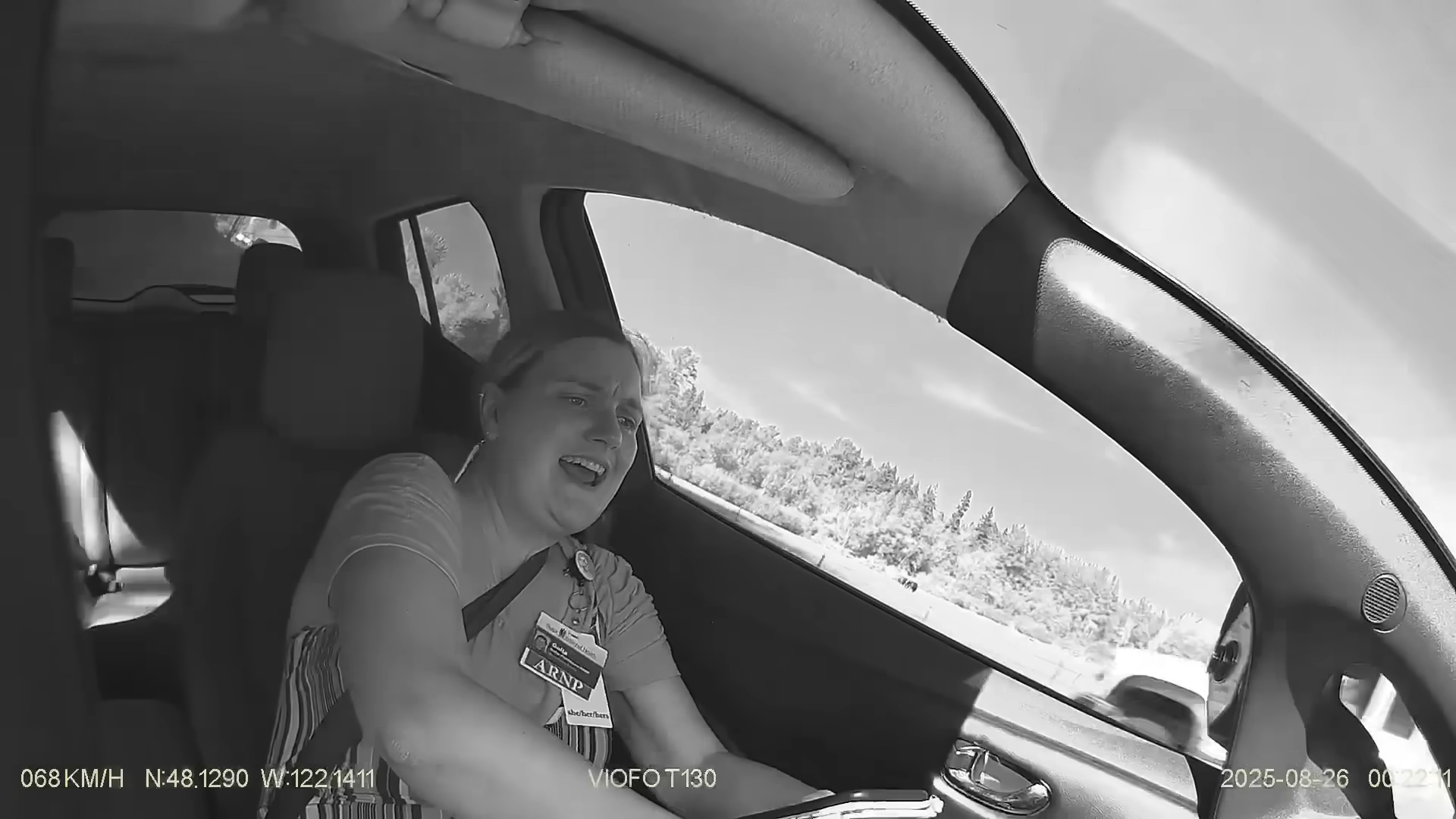 dashcam catches woman texting and crashing rental car