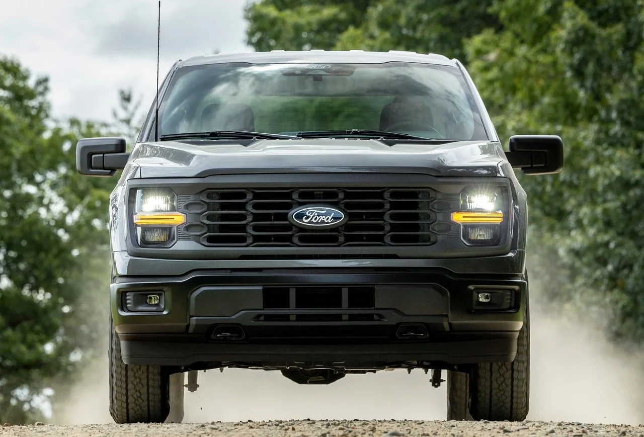 Ford F-150 With Headlights On