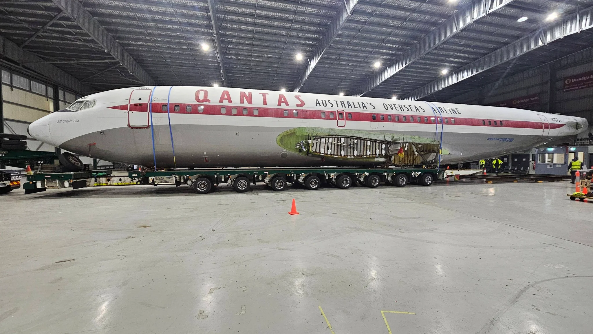 John Travolta Boeing 707 in Australia