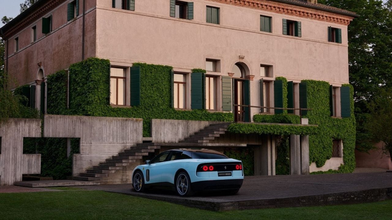 Ferrari Luce