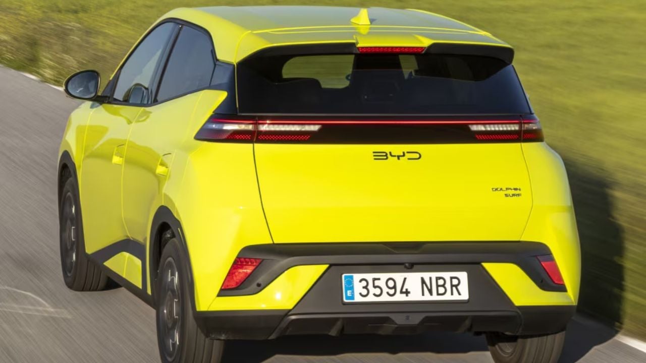 BYD Dolphin Surf