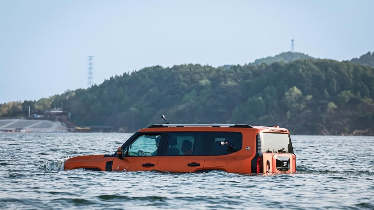 Jetour G700
