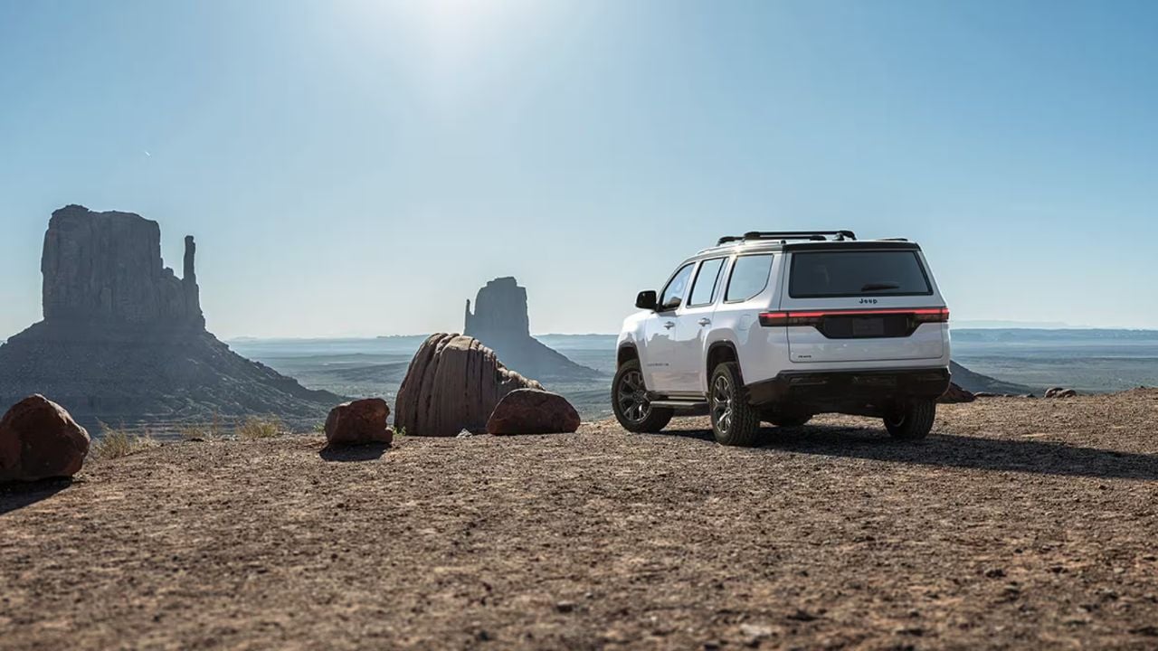 Jeep Grand Wagoneer
