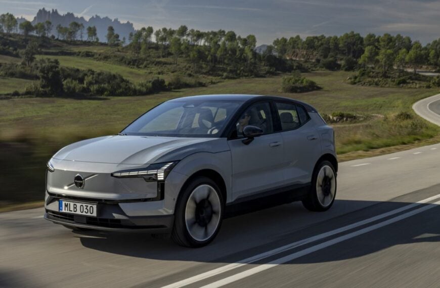 Volvo EX30