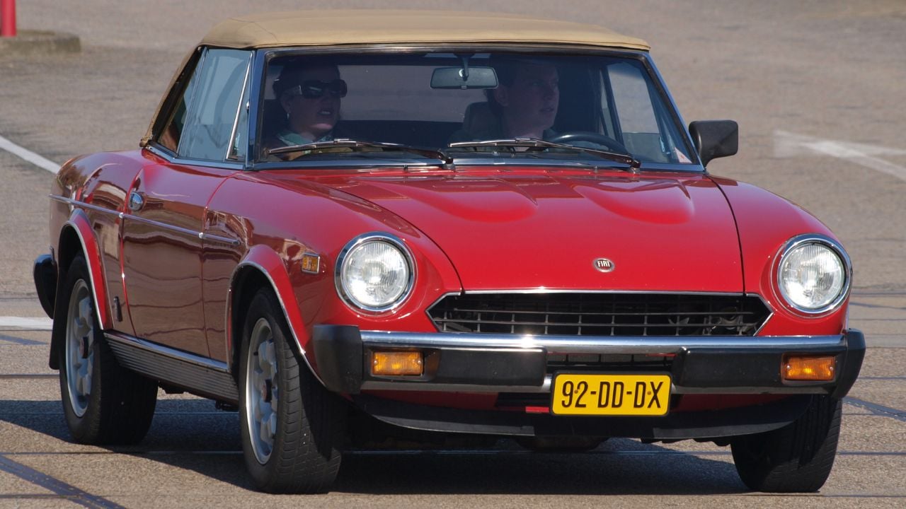 Fiat Spider 2000