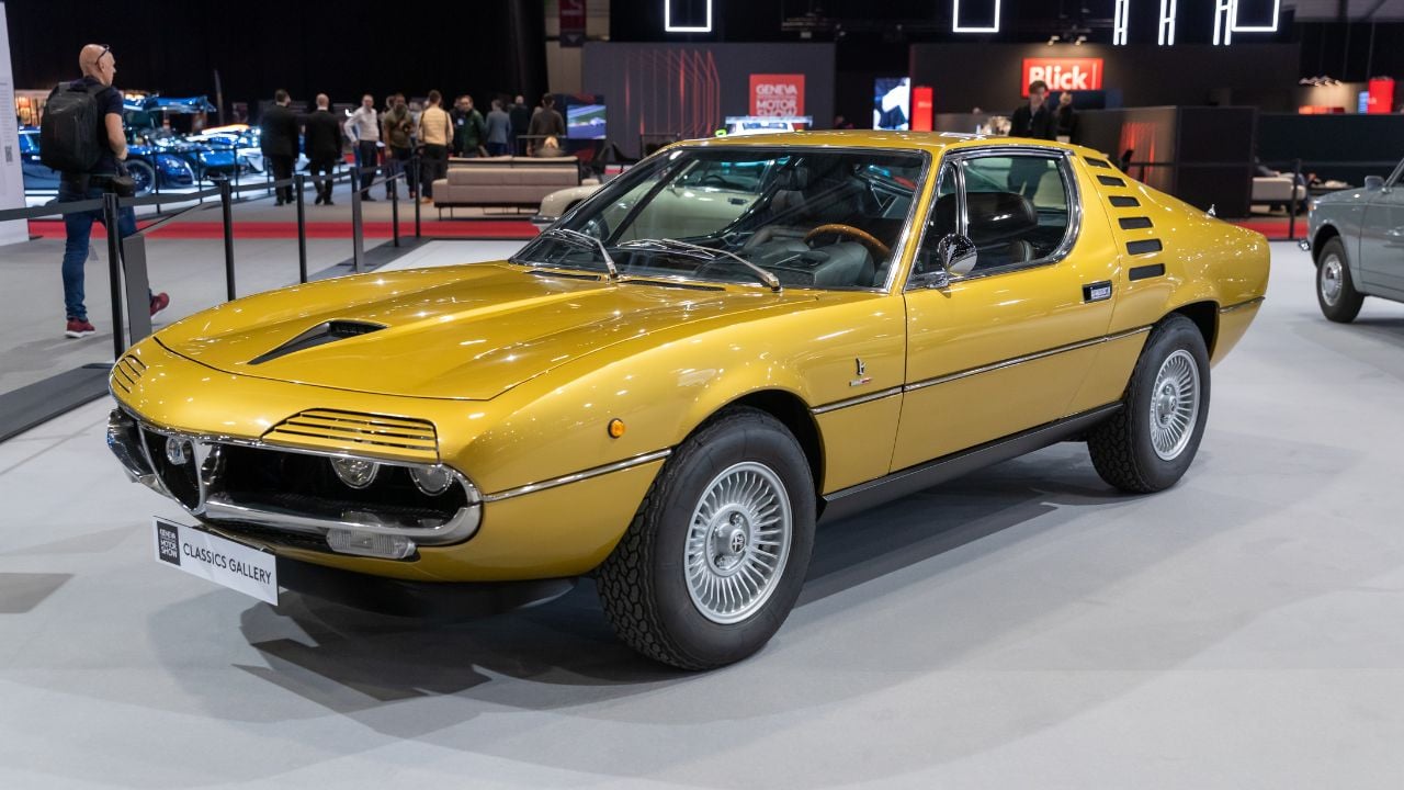 Alfa Romeo Montreal