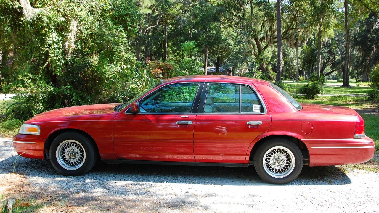 Ford Crown Victoria