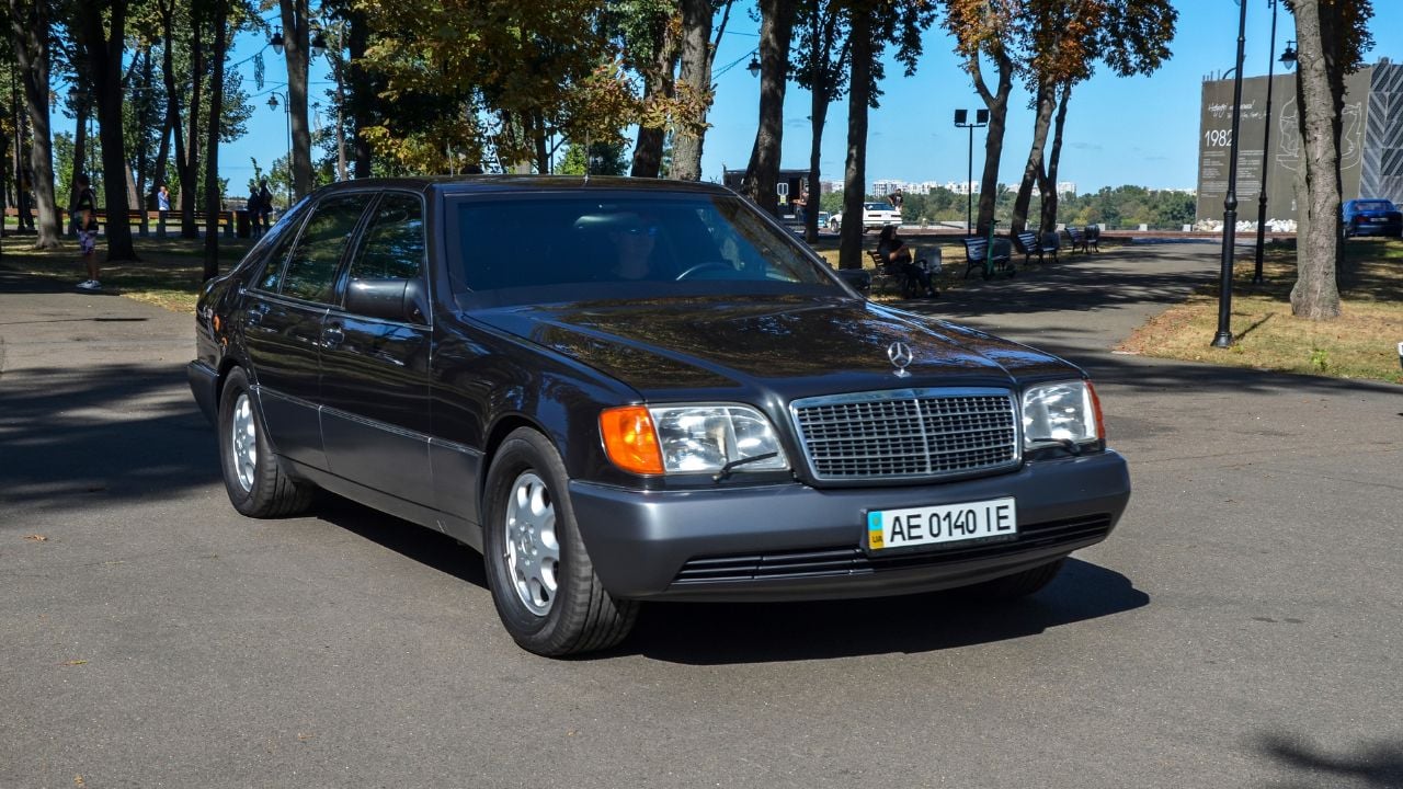 Mercedes-Benz S600