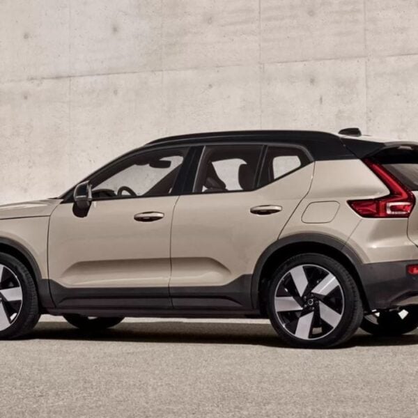 Volvo EX40