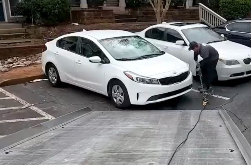 She parked in someone else's spot. Then the tow truck came way before the deadline.