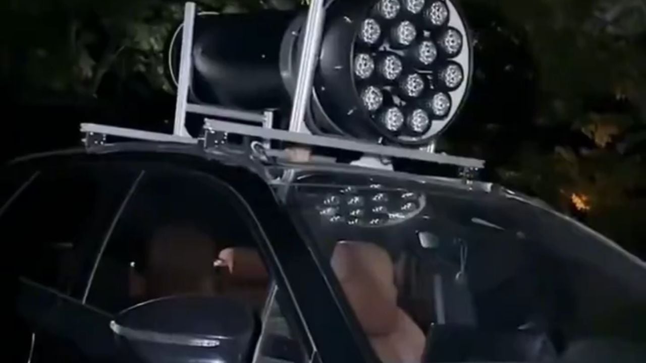 Annoying High Beams? Would You Mount a 500,000-Lumen Light on Your Car to Fight Back?