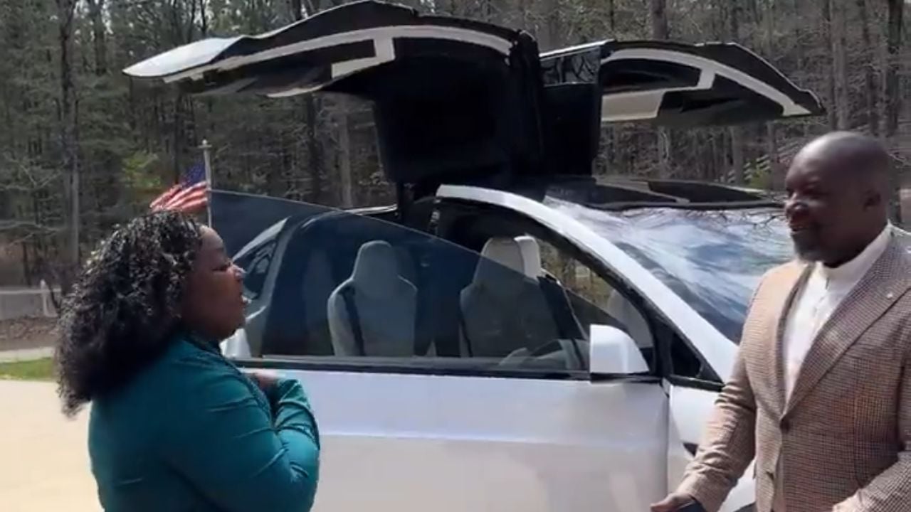 She demanded he 'take it back'—then learned the Tesla was hers. Watch the mood shift instantly.
