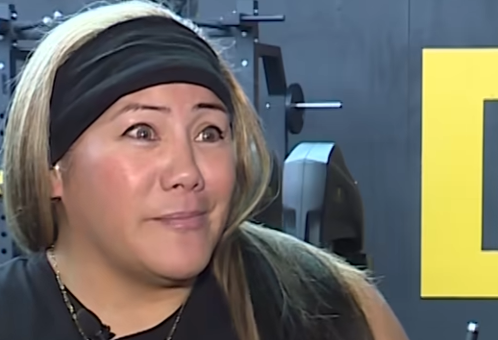 woman body slams car thief
