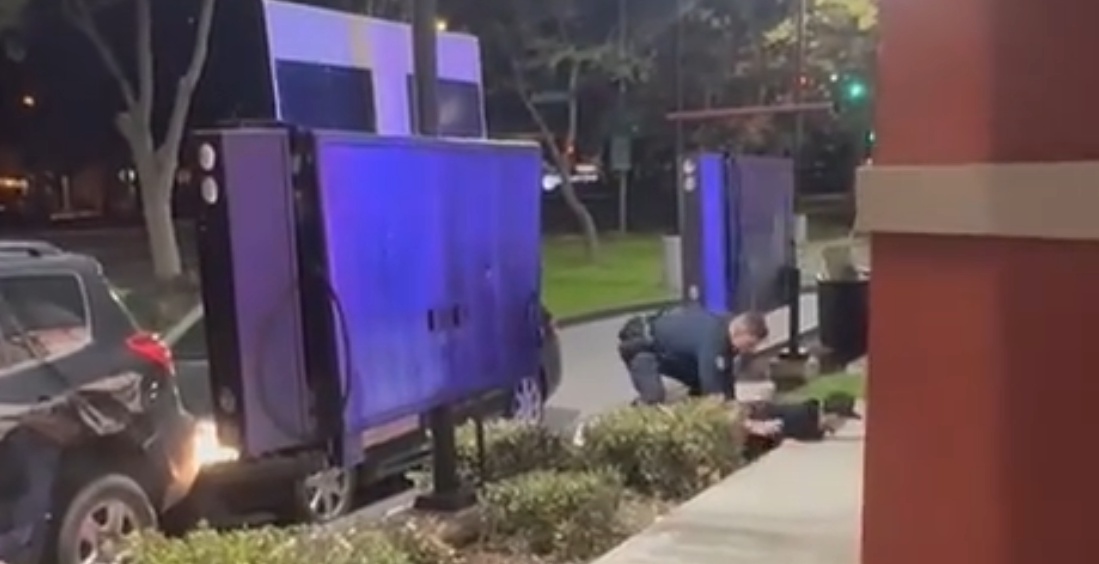 man gets arrested for ramming at drive-thru