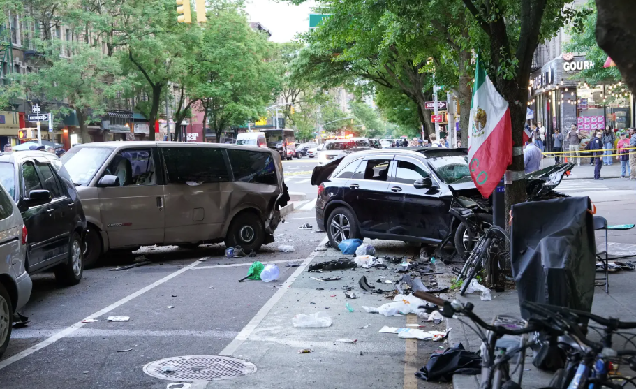dui crash in nyc sidewalk