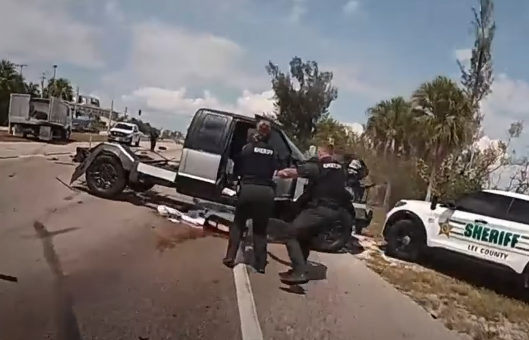 police chase ends in pit
