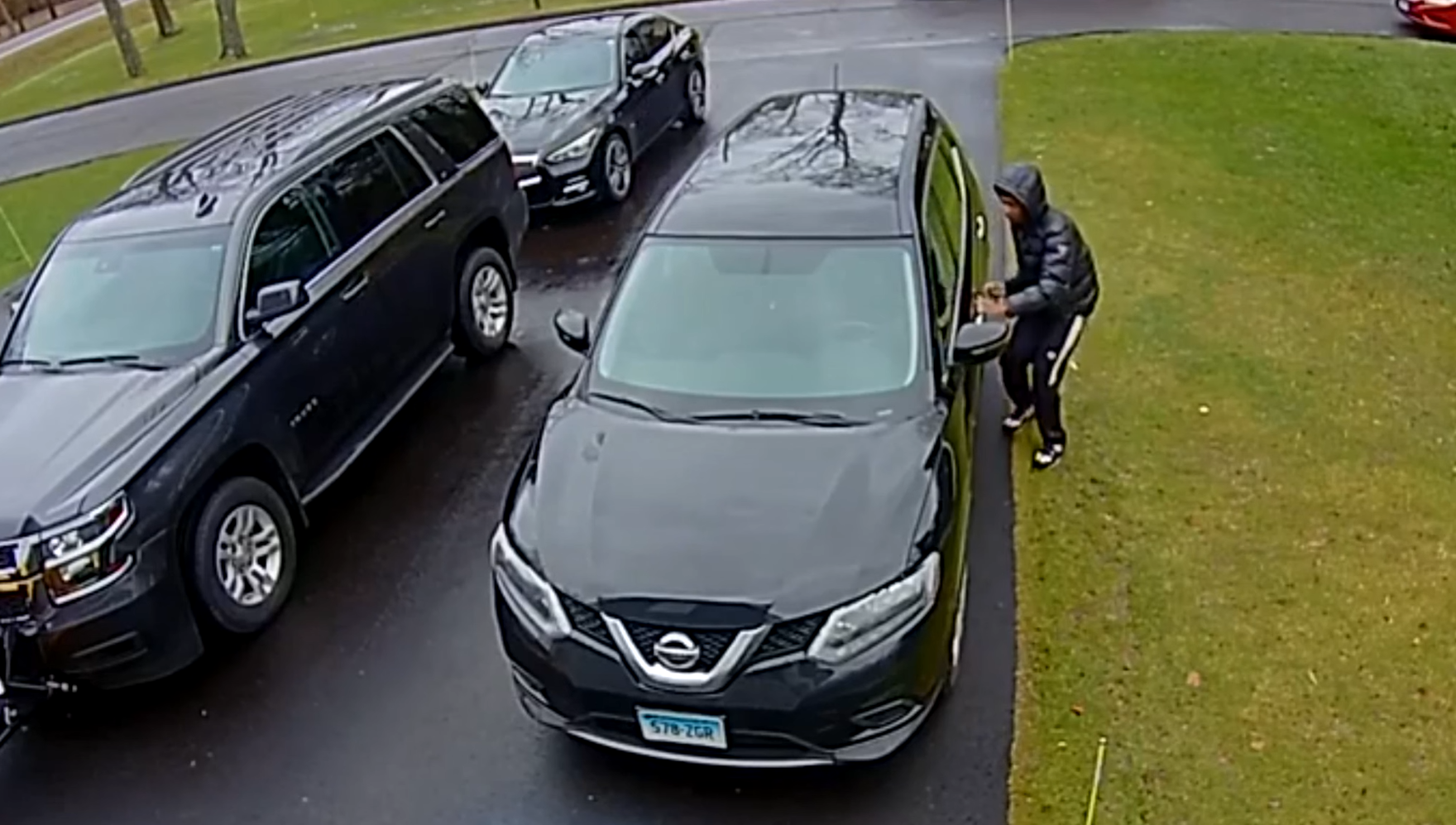 man steals car in 30 seconds