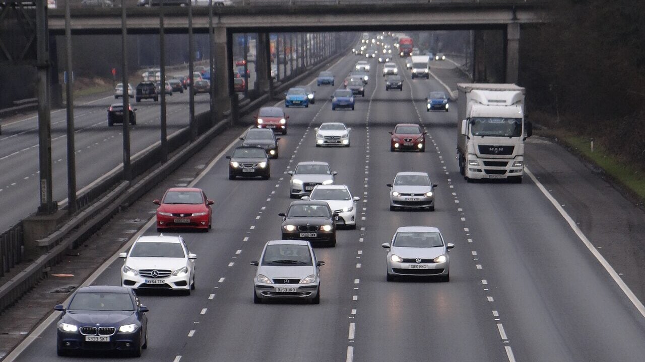 Tailgating Is Stupid. But Is Deliberately Exposing a Tailgater to a Crash Also Stupid? Millions Are Arguing.