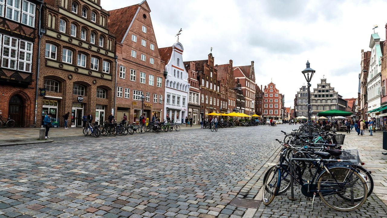 Am Sande street with historic town houses in Lüneburg, Germany